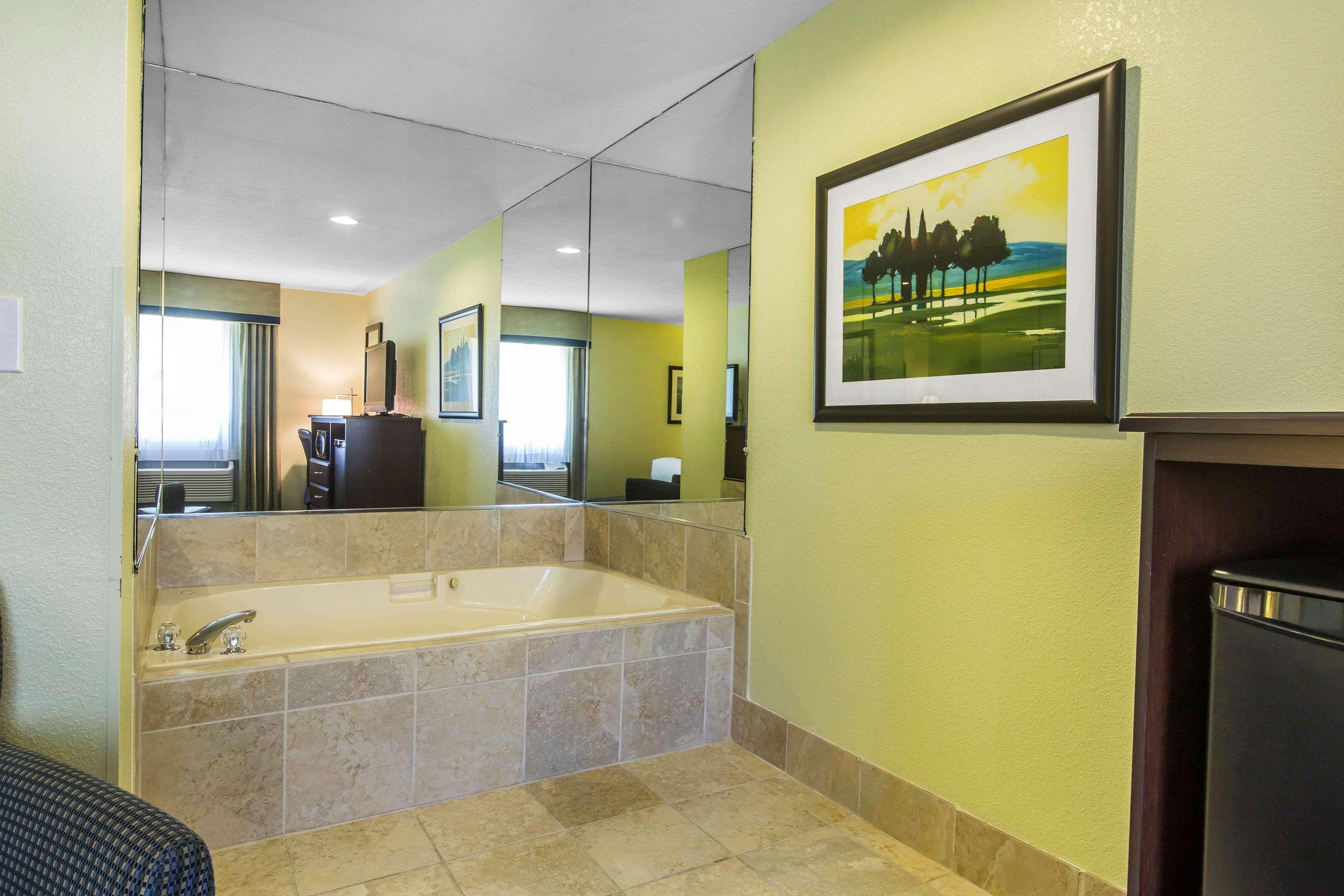 Quality Inn Cedartown Экстерьер фото