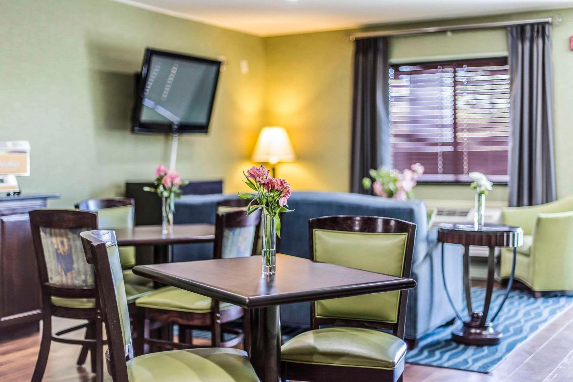 Quality Inn Cedartown Экстерьер фото